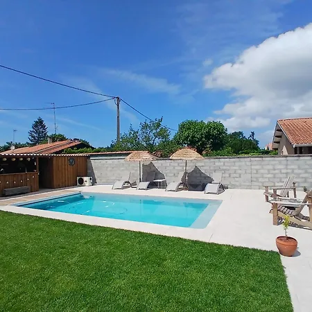 6 Pieces Au Calme Avec Piscine Vila *