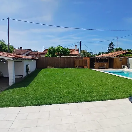 Villa 6 Pieces Au Calme Avec Piscine