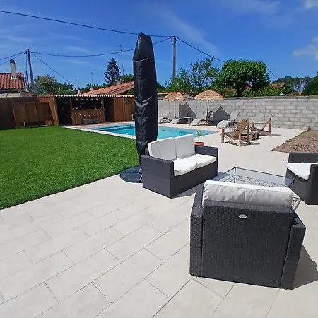 6 Pieces Au Calme Avec Piscine * Ares