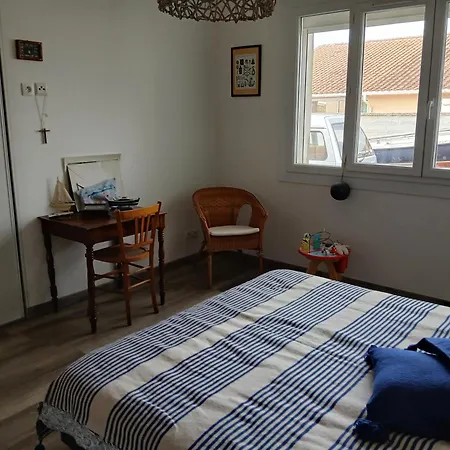 6 Pieces Au Calme Avec Piscine Villa *
